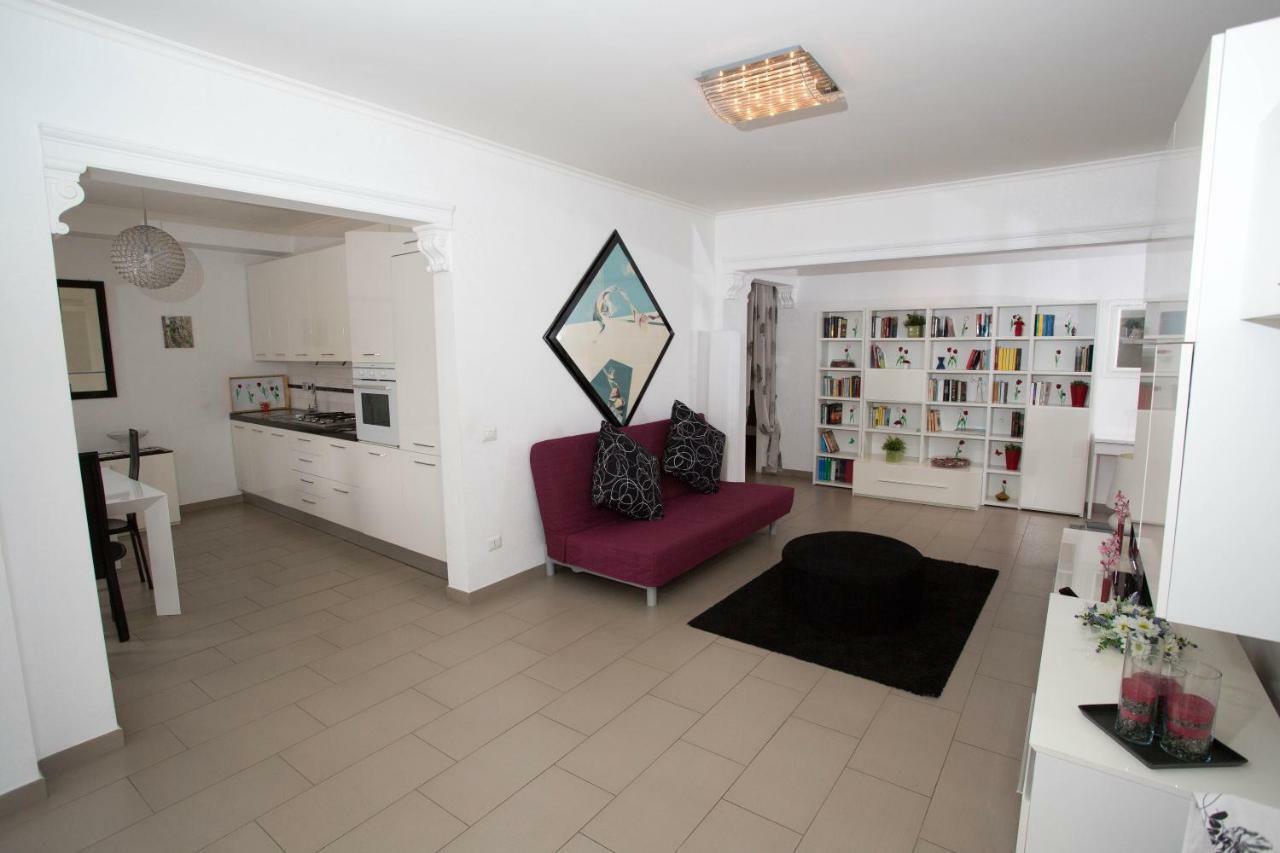 Appia Tourist Apartment Rzym Zewnętrze zdjęcie